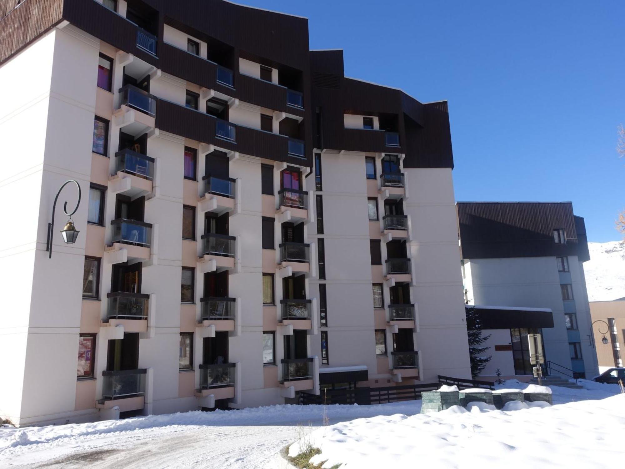 Apartment Armoise 51 By Interhome Сен-Мартен-дьо-Белвил Екстериор снимка