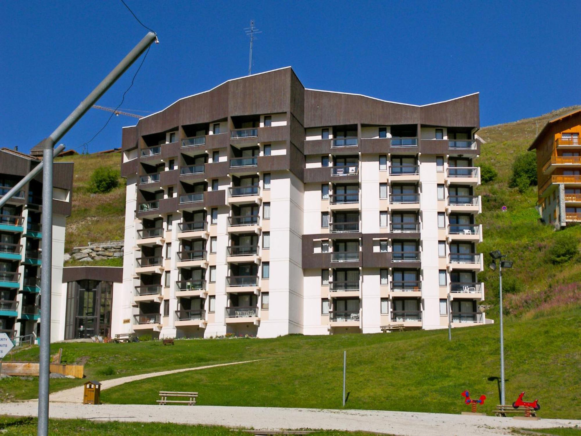 Apartment Armoise 51 By Interhome Сен-Мартен-дьо-Белвил Екстериор снимка